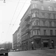 Hörnet Linnégatan 5 och Brahegatan 13 t.h