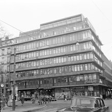 Sturegatan 10 t.v. med Hotell Eden och Humlegårdsgatan 24 t.h.