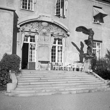 Prins Eugens Waldemarsudde. Skulpturen Nike från Samothrake framför södra fasaden.vid södra fasaden
