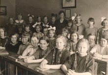 Klass 1 B vid Kungsholmens elementarskola för flickor