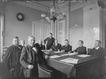 Rösträttskommitténs första sammanträde i andra kammarens kanslirum den 1 november 1902.