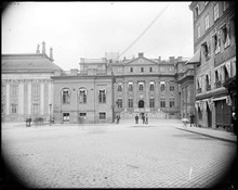 Gamla Rådhuset, Bondeska palatset, Riddarhustorget 8 från Storkyrkobrinken