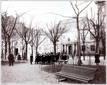 Philipsenska skolan vid östra sidan av Adolf Fredriks torg