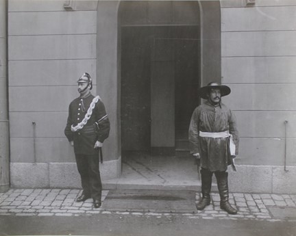 Brandmän vid Johannes brandstation, sekelskiftet 1900