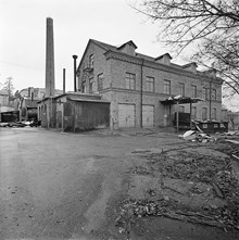 Äldre byggnad, fabrik. Exteriör. Från sydost. Bällstavägen 11