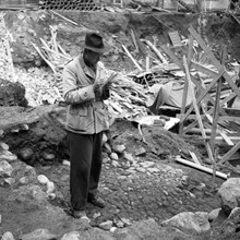 Arkeolog vid en utgrävning