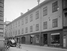 Lantbruksakademien, Mäster Samuelsgatan 47. Bild från Slöjdgatan mot söder