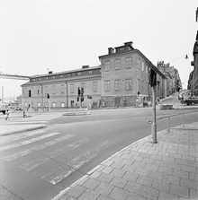 Stadsmuseets byggnad sedd från Södermalmstorg. T.h. Götgatsbacken