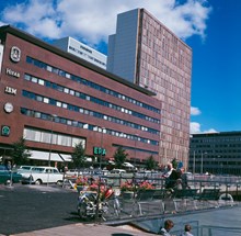 Klarabergsgatan vid Sergels Torg. Varuhuset EPA och femte hötorgshuset