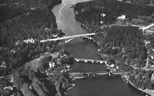 Flygbild över parti av Stocksund med Stocksundsbron