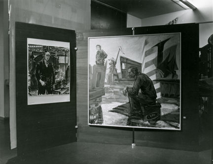 Svartvitt fotografi över utställning om Finnboda varv