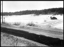 Utsikt från Drottningsholmsvägen vintertid innan Åkeshov småstugebebyggelse