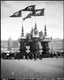 Triumfport på Skeppsbron under Stockholmsutställningen 1897