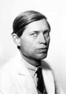 Porträtt av Theodor ""The"" Svedberg, professor i fysikalisk kemi. (Mottog Nobelpriset i kemi 1926)