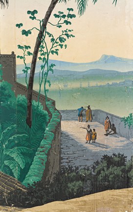 En vy med en väg längs en mur. Några personer tittar på utsikten och promenerar. I bakgrunden båtar på havet och höga berg. Palmer