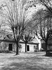 Kristinehovs malmgård, Brännkyrkagatan 126. Borgerskapets gubbhus, östra flygeln. Nuvarande kv. Graniten