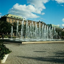 Fontänen i Kungsträdgården sedd från parkens nordvästra del