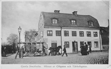 Hästspårvagn i hörnet av Götgatan och Tjärhovsgatan