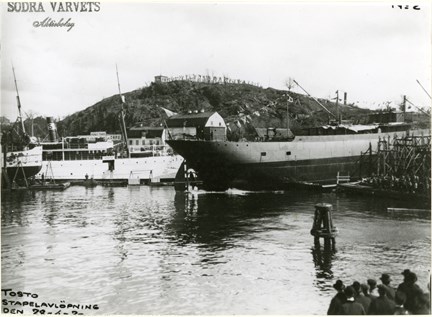 Lastfartyget Tosto sjösätts på Södra varvet i Stockholm 1920