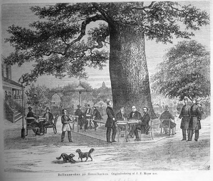 Svartvit teckning av ett träd med män och hundar under.