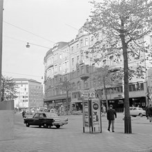 Stureplan 2 t.v. och Birger Jarlsgatan 18 t.h.