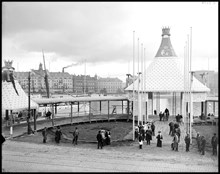 Utsmyckning med paviljong vid Logårdstrappan med anledning av prinsparet Gustaf Adolf och Margaretas hemkomst 9 juli 1905 efter förmälning i England