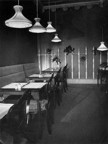 Interiör av grillbaren på Restaurang Röda Stugan, invigd 4/2 1958.