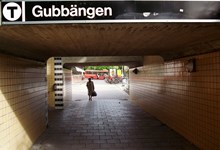 Entrén till Gubbängens T-banestation