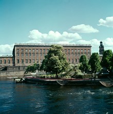 Strömparterren och Kungliga Slottet. Sänkhåvar i förgrunden