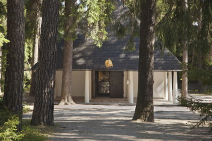Skogskyrkogården Skogskapellet