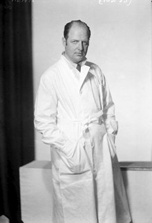 Porträtt av läkaren Rudolf Hennix