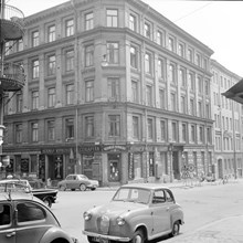 Hörnet Riddargatan 52  t.v. och Styrmansgatan 8-6
