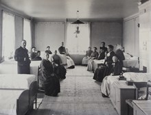 Sabbatsbergs vård- och ålderdomshems interiör 1896