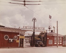 Frihamnen: Porten till Frihamnen 1958