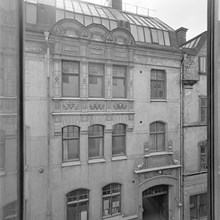 Vattugatan 9. 1895 års tillbyggnad. Västra partiet med inkörsportgången