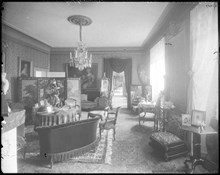 Interiör av salongen i Clarence von Rosens palats, Strandvägen 55