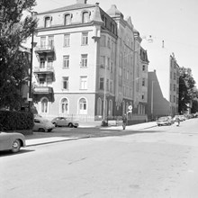 Hörnet Floragatan 9  t.v. och Östermalmsgatan 46, 44 och 42