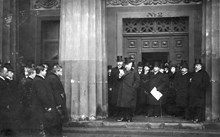 Statsminister Karl Staaff talar till Arbetartåget 8 februari 1914