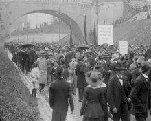 Valdemonstration på Kungsgatan 1917