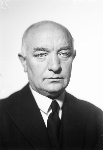 Porträtt av Per Albin Hansson, partiledare för socialdemokraterna 1925-46 samt statsminister 1932-36 och 1936-46