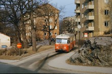 Buss på ändhållplatsen för linje 30 på Reimersholme år 1964