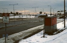 Busshållplats vid Travbaneplan utanför Solvalla, Bällsta