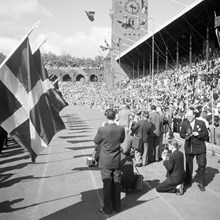 Svenska flaggans dag på Stockholms stadion 1948. Klocktornet i fonden