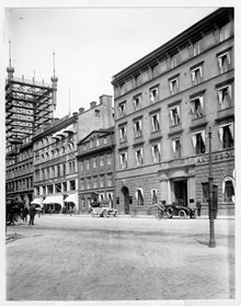 Brunkebergstorg år 1914. Telefontornet i fonden till vänster.