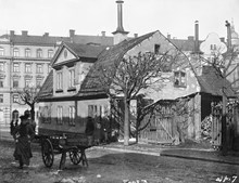 Hörnhuset i korsningen av Norrtullsgatan och Odengatan. Kv. Stjärnan, nuvarande kv. Spelbomskan. Huset revs 1902