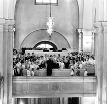 Körsång på läktaren i Maria kyrka