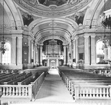 Interiör av Adolf Fredriks kyrka, före restaureringen