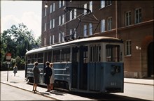 Spårvagn vid hållplats i Sofia år 1967