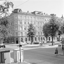 Karlavägen 47 A och B. Sturegatan 40 t.v.