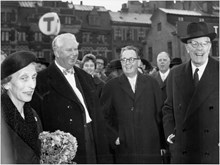 T-baneinvigningen 24/11 1957. Kungaparet anländer till stationen Slussen